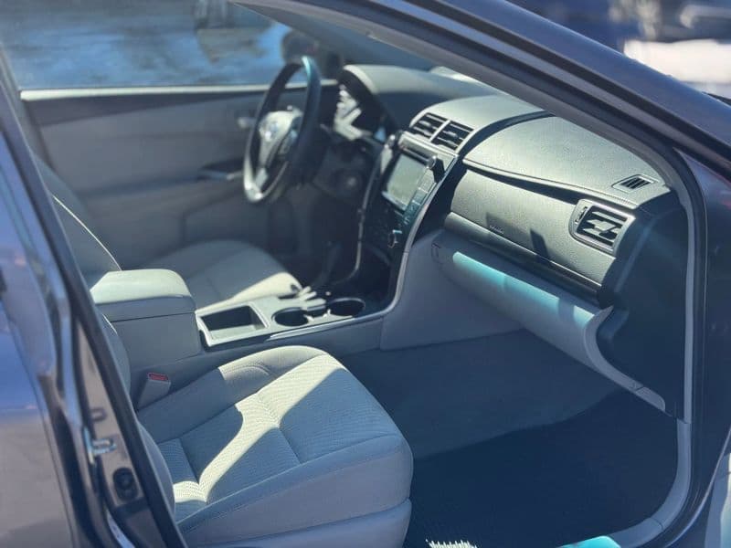2016 Toyota Camry LE Sedan 4D - image 16