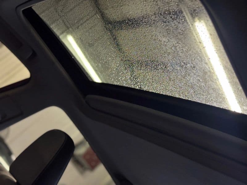 2014 Toyota RAV4 XLE Sport Utility 4D - image 26