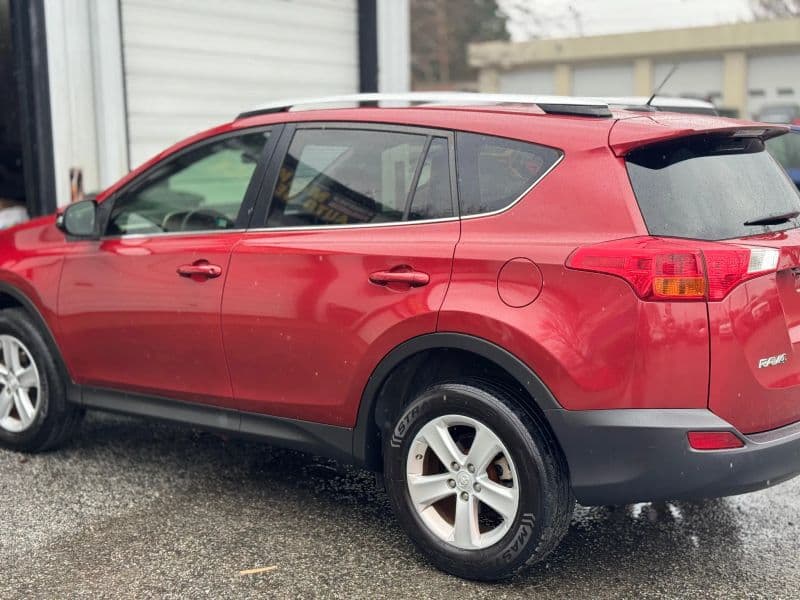 2014 Toyota RAV4 XLE Sport Utility 4D - image 6