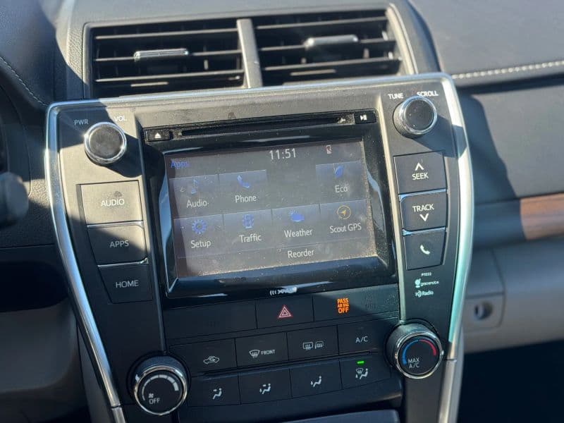 2016 Toyota Camry LE Sedan 4D - image 19