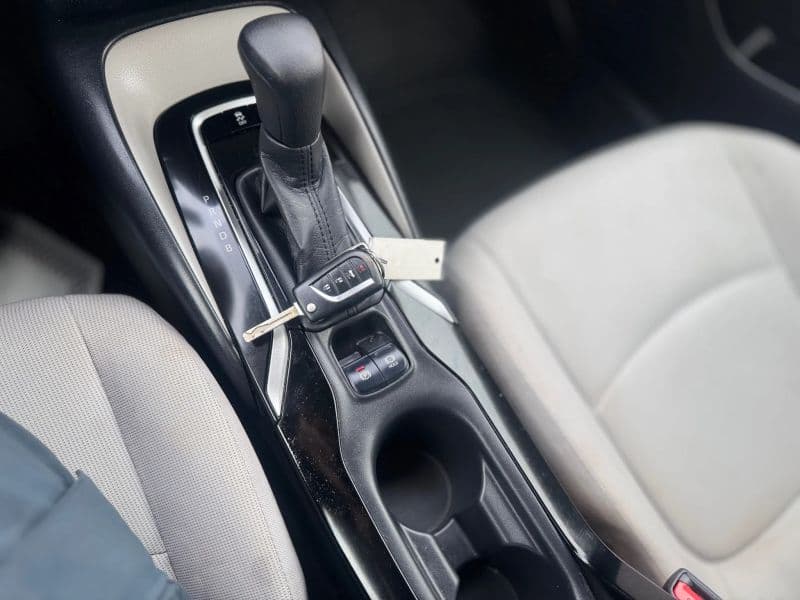 2020 Toyota Corolla LE Sedan 4D - image 22