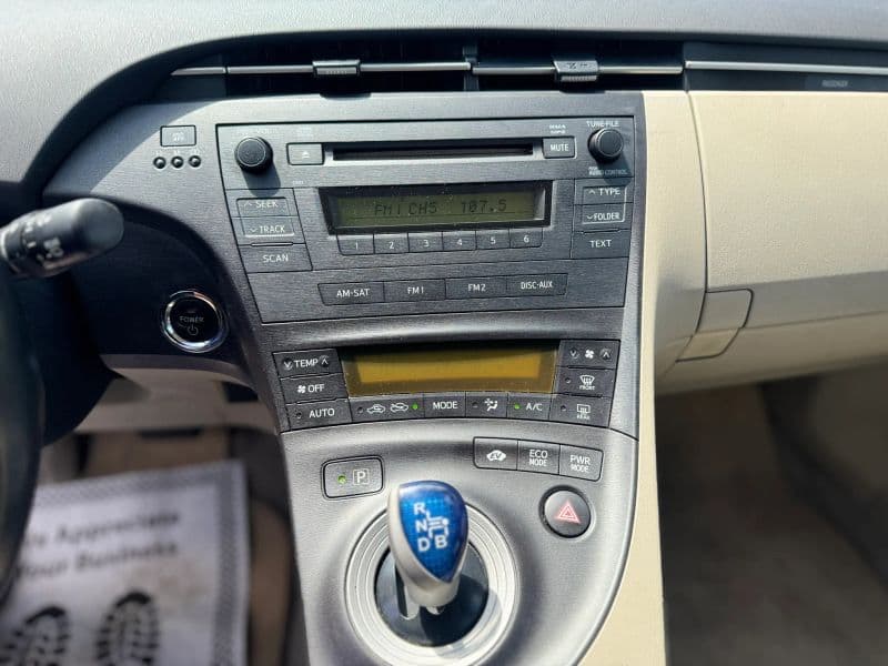 2011 Toyota Prius One Hatchback 4D - image 16
