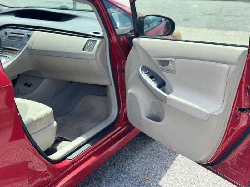 2011 Toyota Prius One Hatchback 4D - image 14