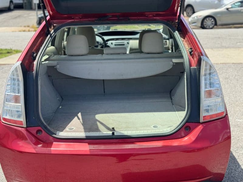 2011 Toyota Prius One Hatchback 4D - image 11