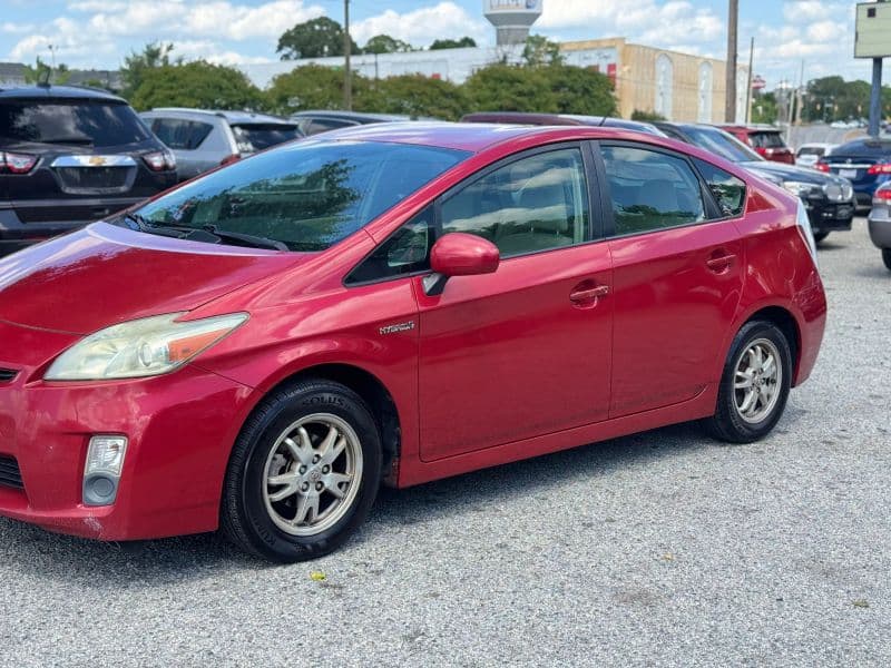 2011 Toyota Prius One Hatchback 4D - image 2