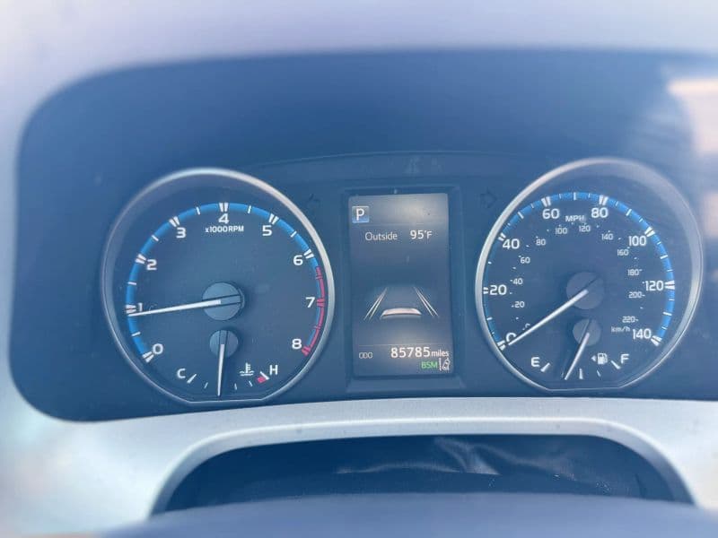 2017 Toyota RAV4 XLE Sport Utility 4D - image 22