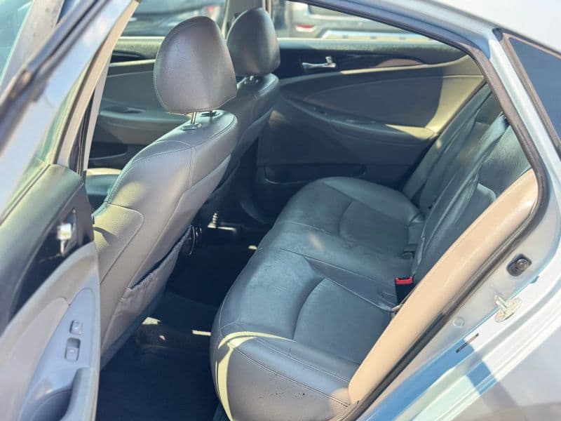 2013 Hyundai Sonata Limited Sedan 4D - image 10