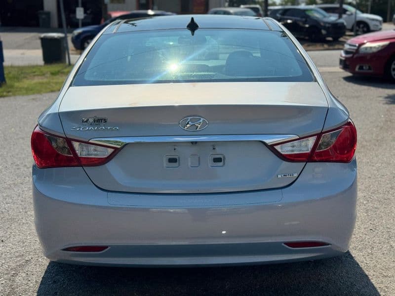 2013 Hyundai Sonata Limited Sedan 4D - image 6