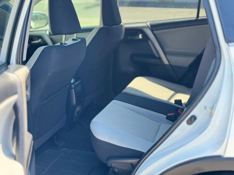 2017 Toyota RAV4 XLE Sport Utility 4D - image 11