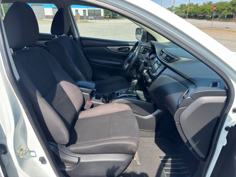 2018 Nissan Rogue Sport S (2018.5) Sport Utility 4D - image 15