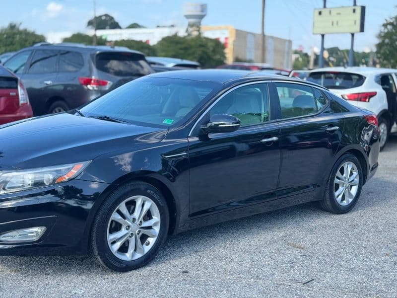 2012 Kia Optima LX Sedan 4D - image 2