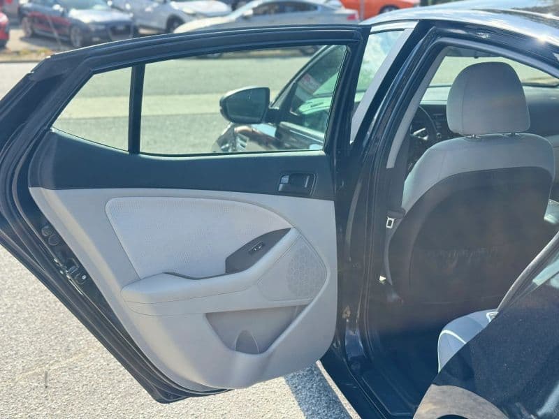 2012 Kia Optima LX Sedan 4D - image 9