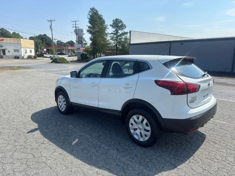 2018 Nissan Rogue Sport S (2018.5) Sport Utility 4D - image 3