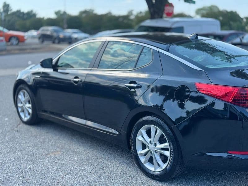 2012 Kia Optima LX Sedan 4D - image 6