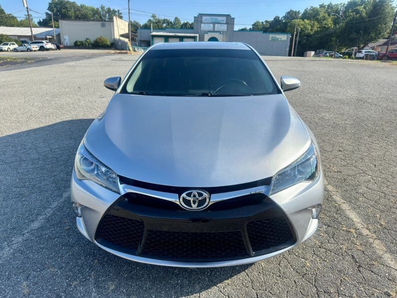 2016 Toyota Camry SE Sedan 4D - image 1