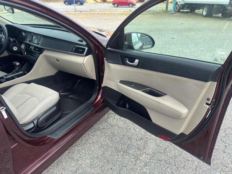 2016 Kia Optima LX Sedan 4D - image 14