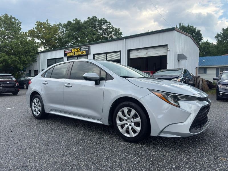 2020 Toyota Corolla LE Sedan 4D - image 6