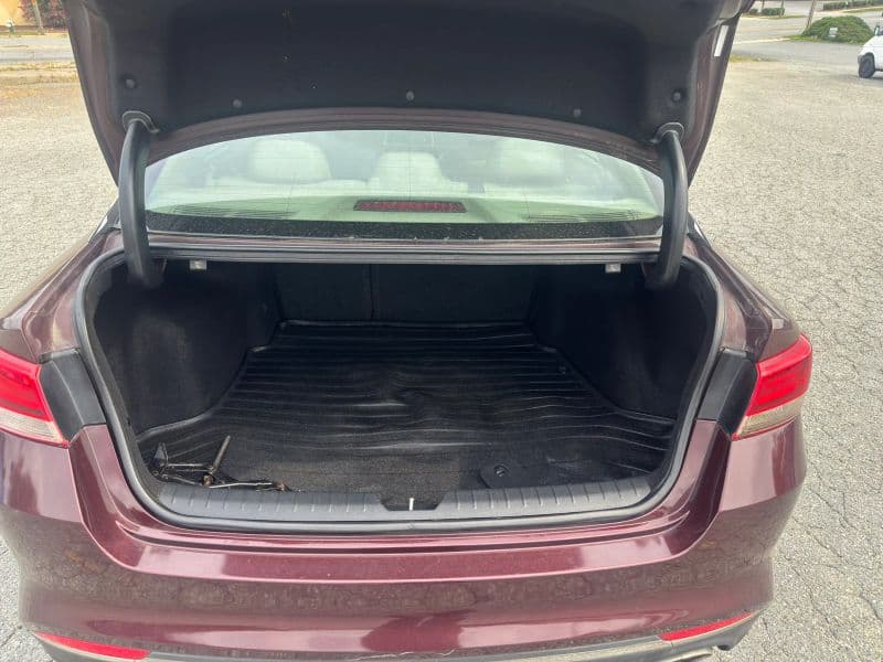 2016 Kia Optima LX Sedan 4D - image 11