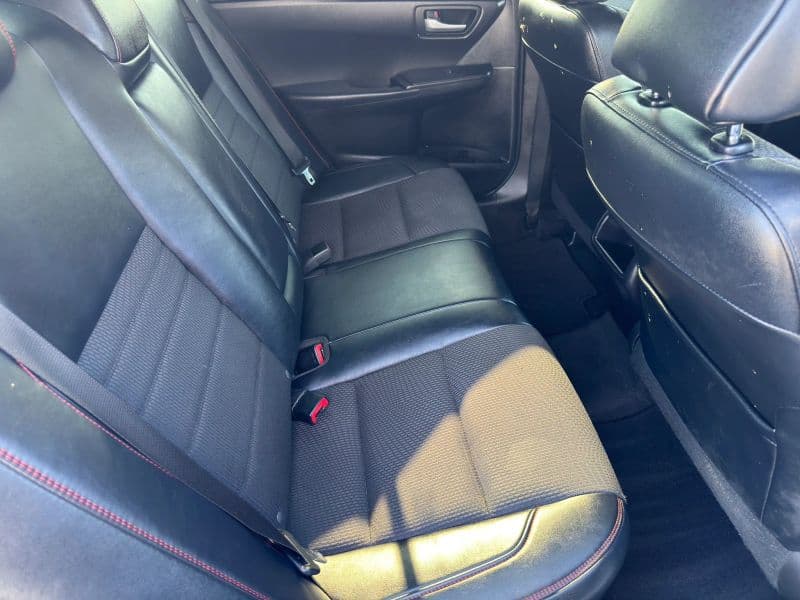 2016 Toyota Camry SE Sedan 4D - image 13