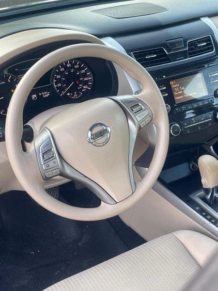 2015 Nissan Altima 2.5 S Sedan 4D - image 10