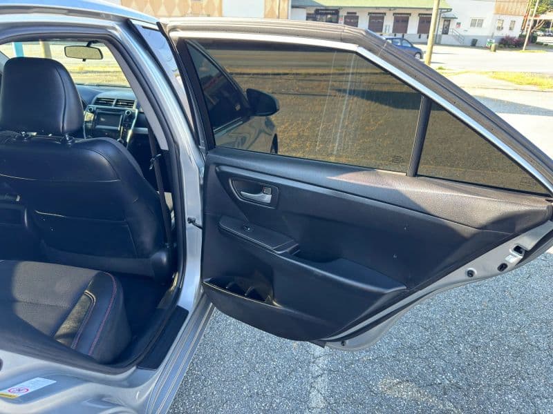 2016 Toyota Camry SE Sedan 4D - image 12