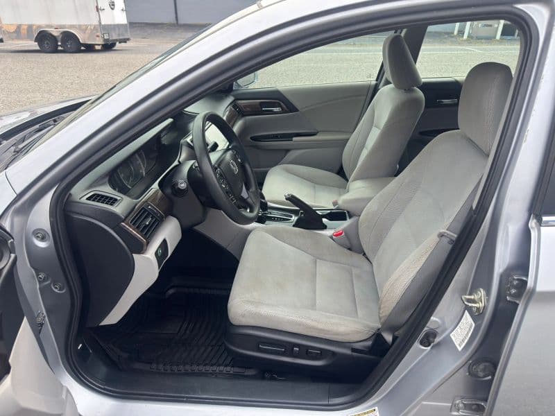 2016 Honda Accord EX Sedan 4D - image 10