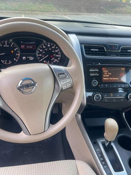 2015 Nissan Altima 2.5 S Sedan 4D - image 11