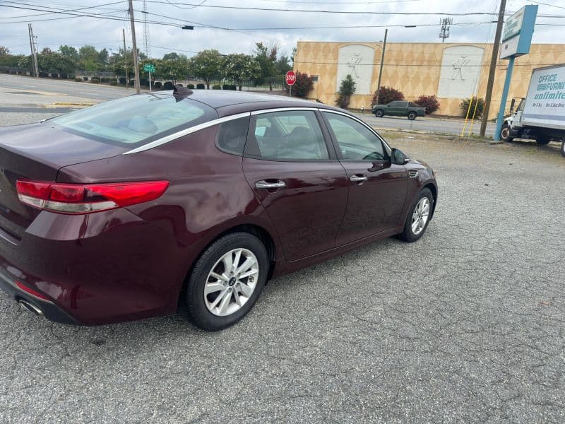 2016 Kia Optima LX Sedan 4D - image 5