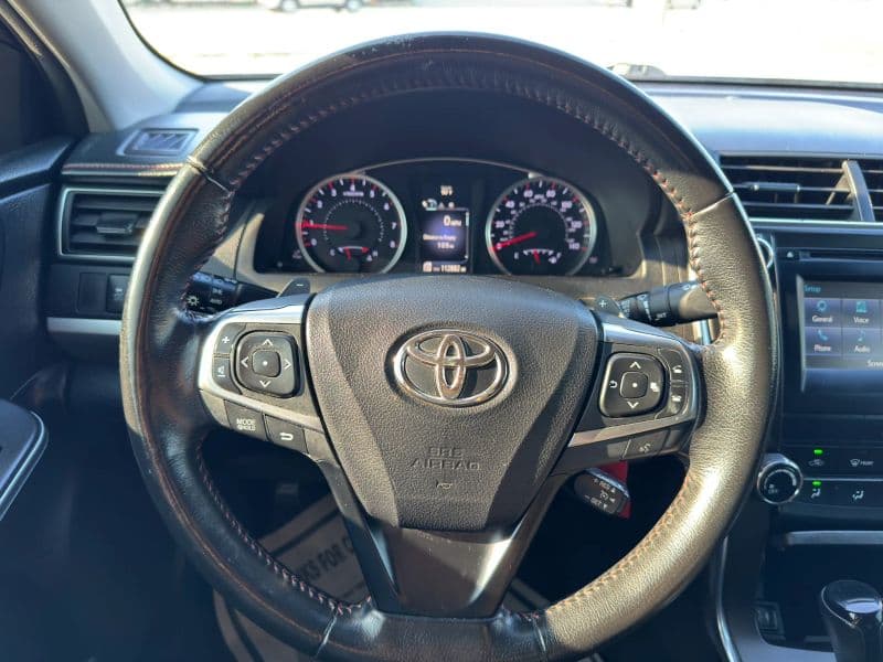 2016 Toyota Camry SE Sedan 4D - image 23