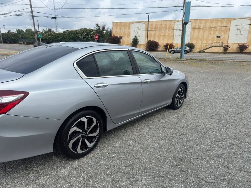 2016 Honda Accord EX Sedan 4D - image 5