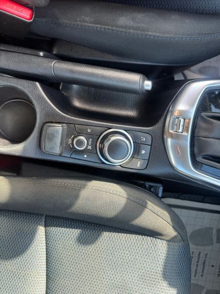 2018 Toyota Yaris iA Sedan 4D - image 12