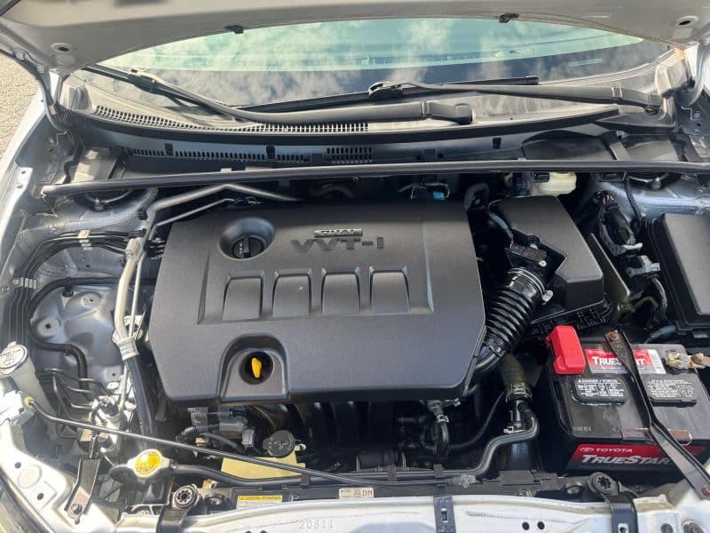 2016 Toyota Corolla LE Sedan 4D - image 19