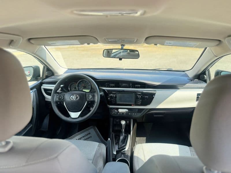 2016 Toyota Corolla LE Sedan 4D - image 13