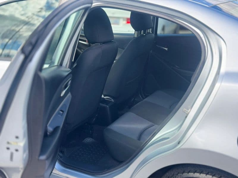 2018 Toyota Yaris iA Sedan 4D - image 8