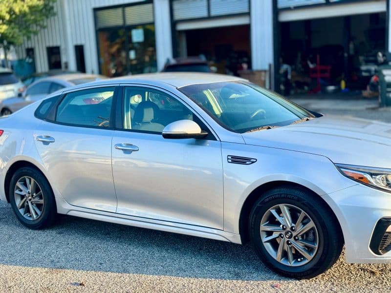 2019 Kia Optima LX Sedan 4D - image 6